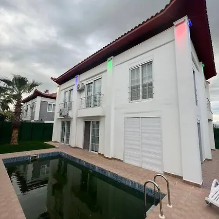 Sleeps 10, With Private Pool - Awz 249